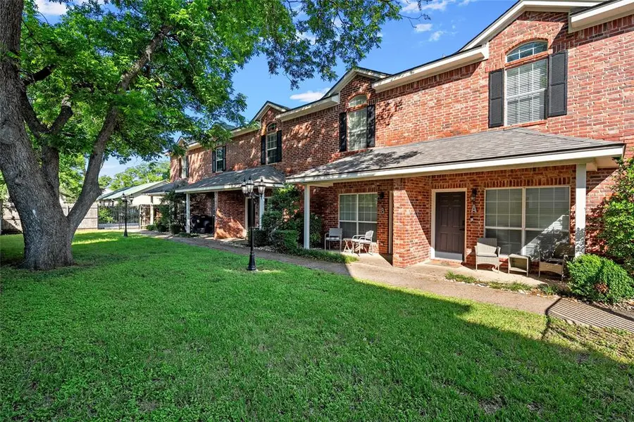 1809 S 11th Street #D, Waco, TX 76706
