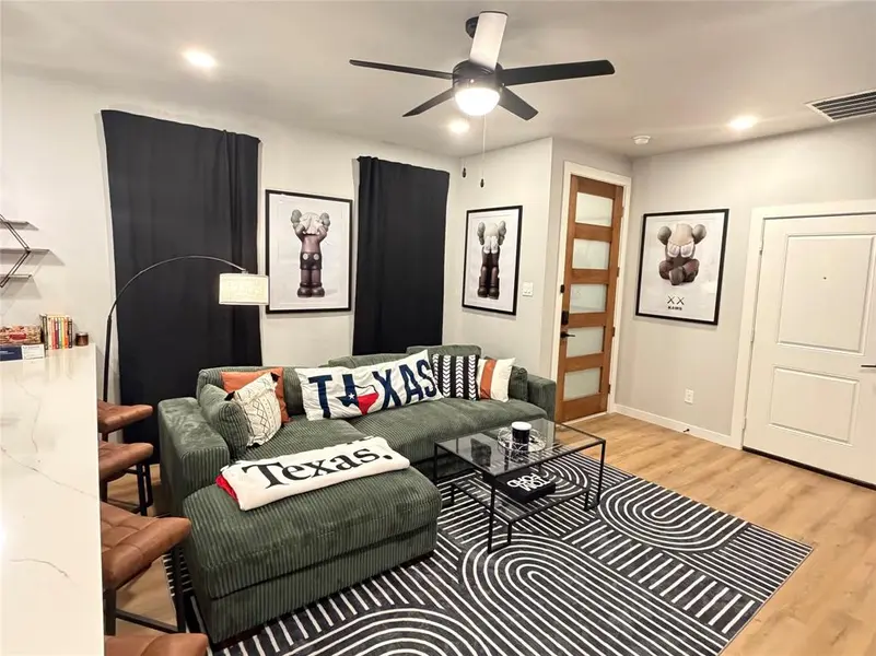 1654 Hudspeth Avenue, Dallas, TX 75216