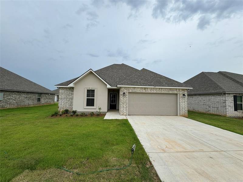 607 Cabernet, Haughton, LA 71037