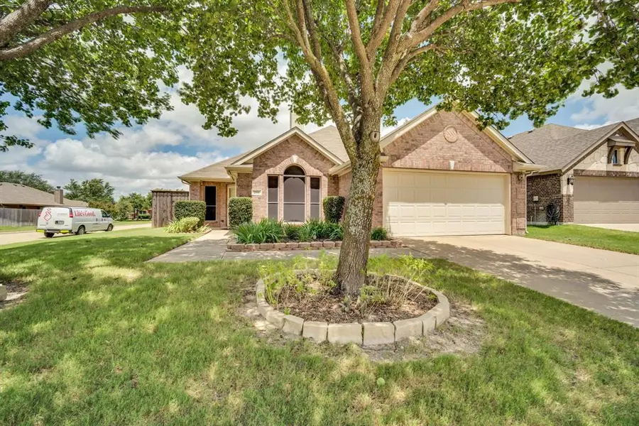 201 Old Settlers Trail, Waxahachie, TX 75167