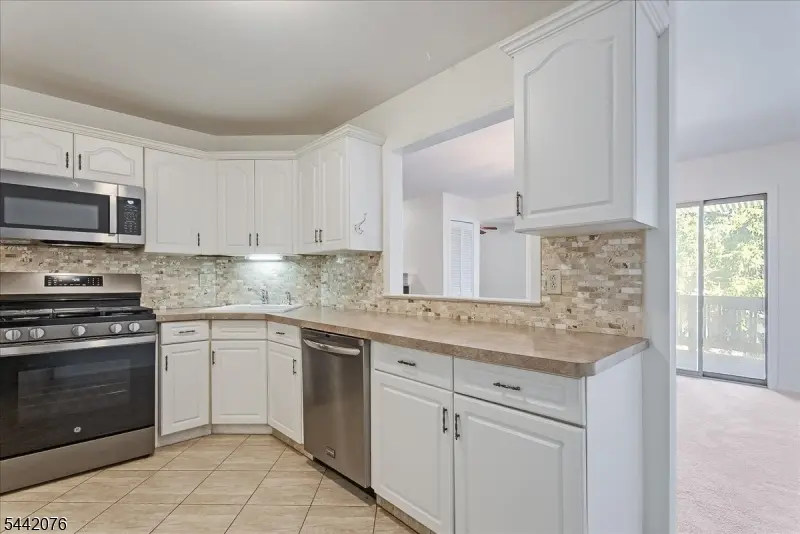 50 Kayser Ln, West Orange Twp., NJ 07052