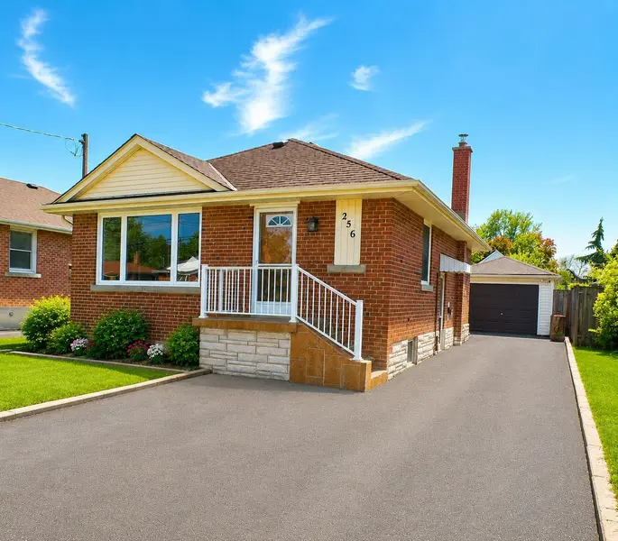 256 Farewell ST, Oshawa, ON L1H 6L9