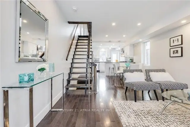 51 West Lynn AVE, Toronto E02, ON M4C 3V9