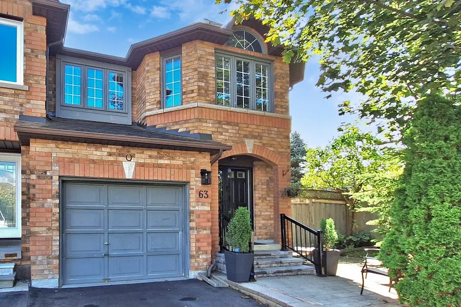 63 Mistleflower CT, Richmond Hill, ON L4E 3T9