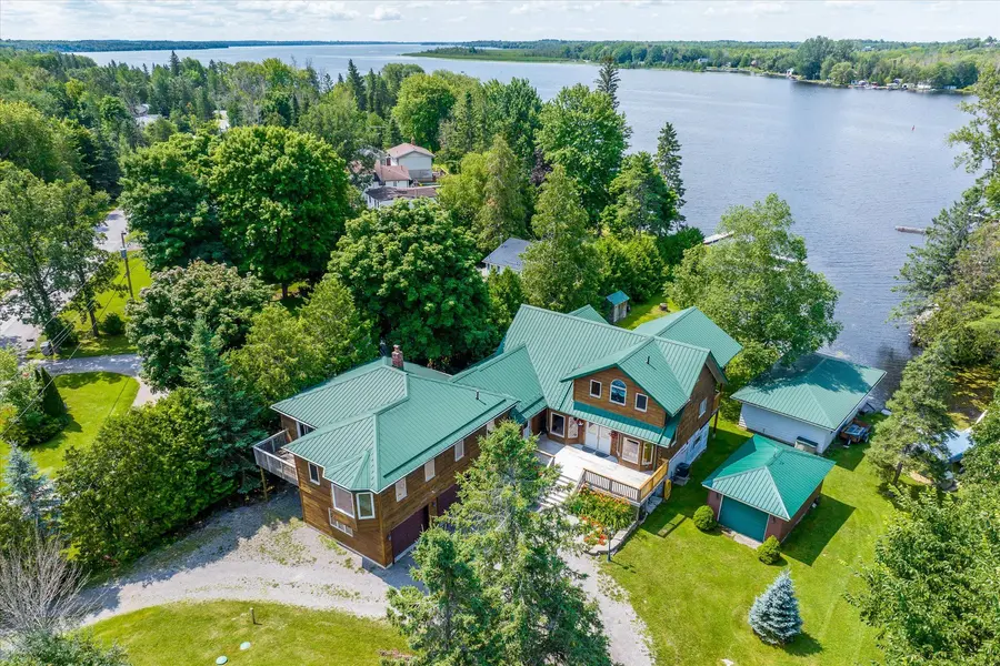 48 Sturgeon Glen RD, Kawartha Lakes, ON K0M 1N0