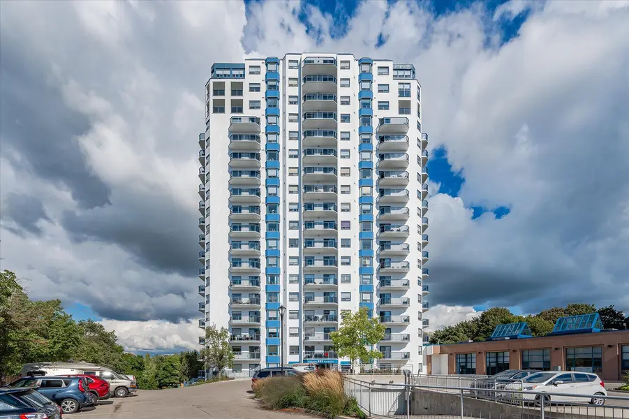 685 Woolwich ST #307, Guelph, ON N1H 8M6