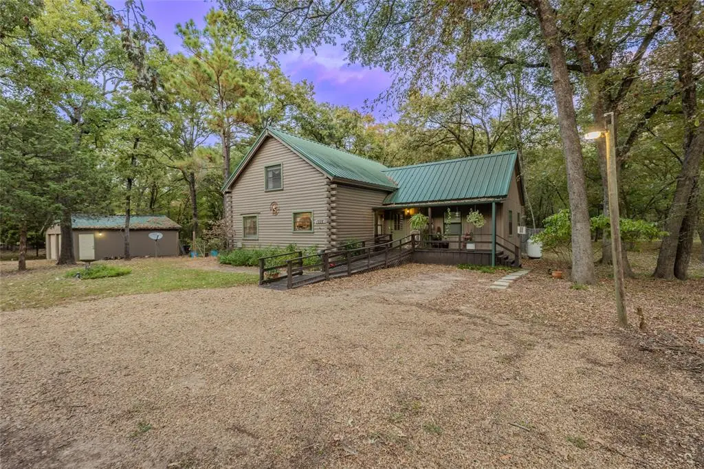 1508 Riverside Drive, Quinlan, TX 75474