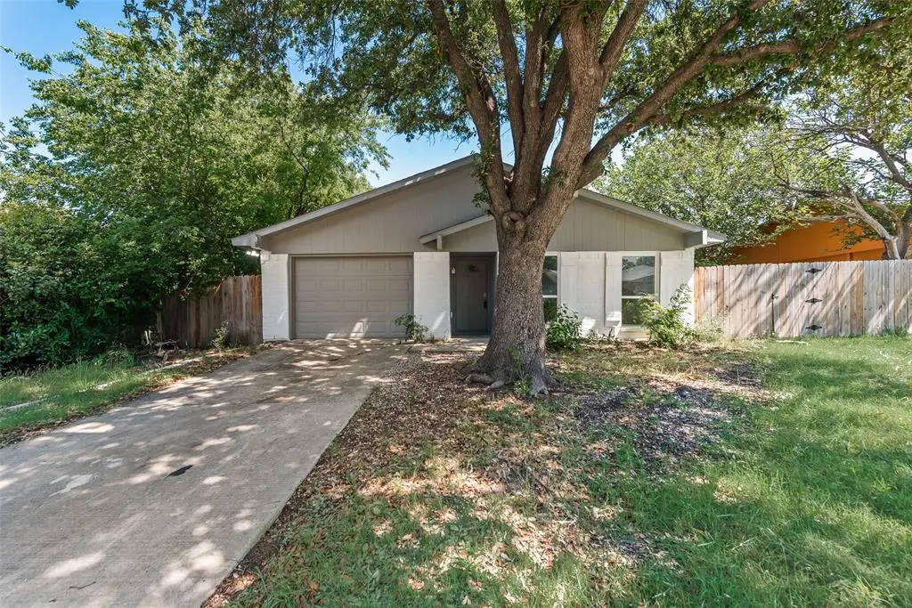 2103 Highbury Road, Carrollton, TX 75007