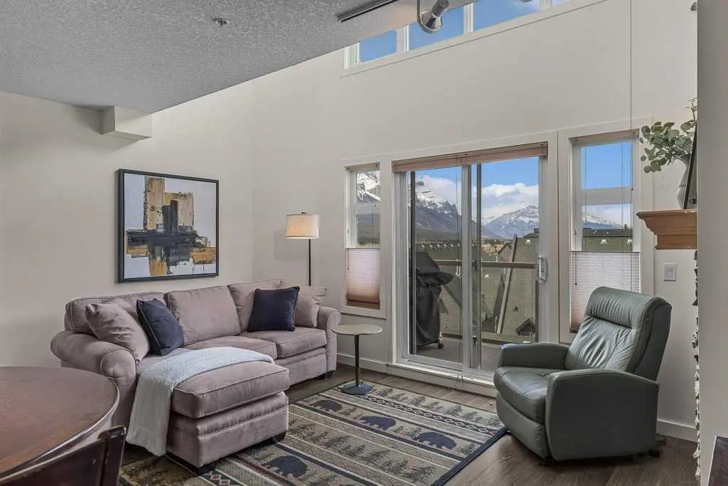 160 Kananaskis Way #406, Canmore, AB T1W 3E2