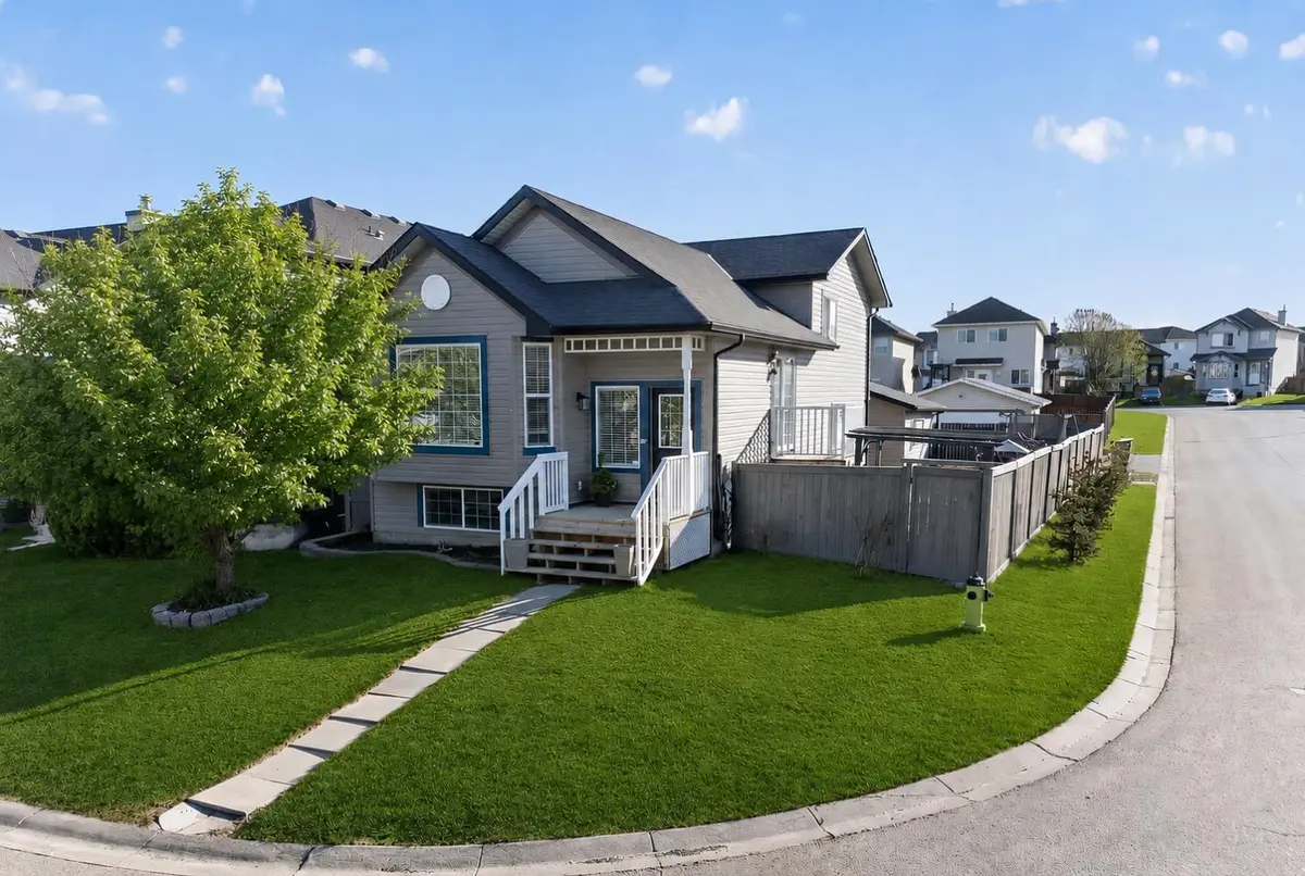 160 Citadel Bluff Close NW, Calgary, AB T3G5E3