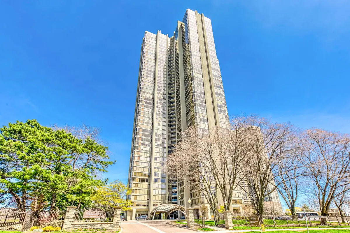 2045 Lakeshore BLVD W #2011, Toronto W06, ON M8V 2Z6