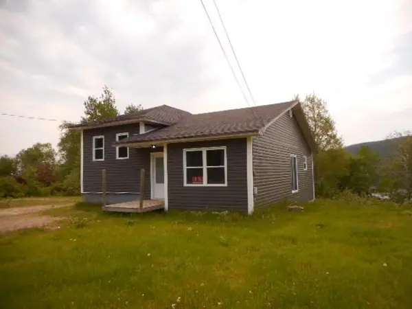 14 Access Road, Middle Arm, NL A0K 1B0
