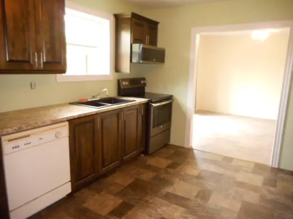 14 Access Road, Middle Arm, NL A0K 1B0