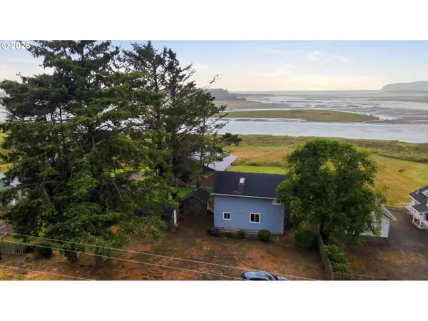 26230 SANDLAKE RD, Cloverdale, OR 97112