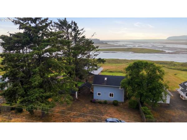 26230 SANDLAKE RD, Cloverdale, OR 97112