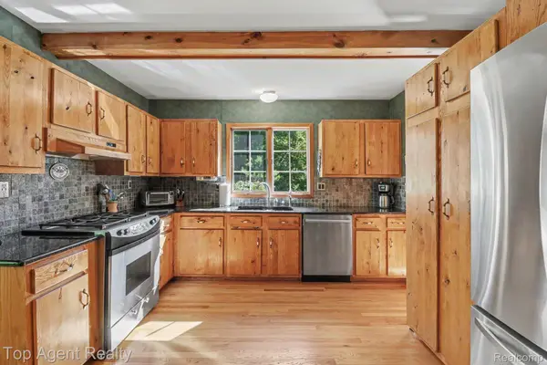 2411 Farmbrook TRL, Addison Township, MI 48370