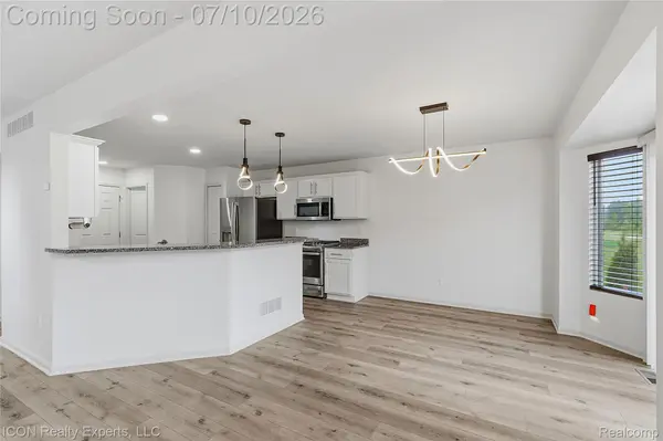 6650 Chandler DR, Van Buren Charter Township, MI 48111