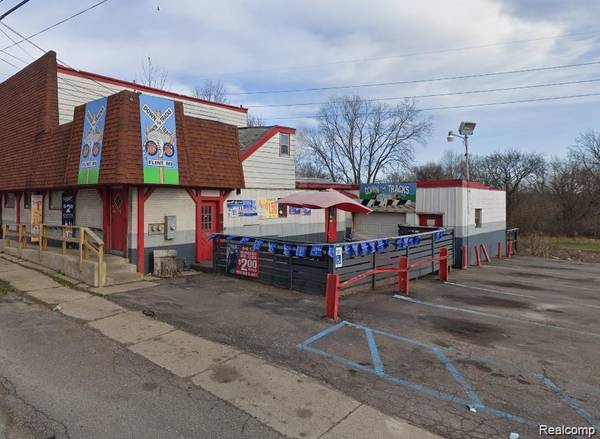 2310 W COURT ST, Flint, MI 48503