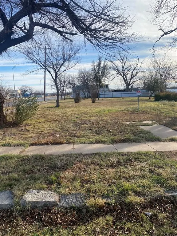 400 E Walnut, Coleman, TX 76834