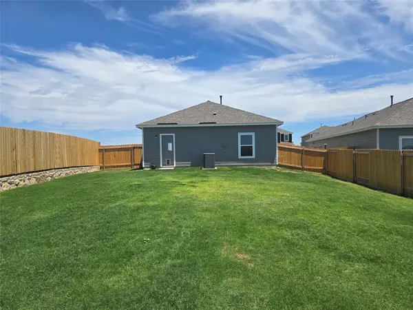 8425 Wibaux Road, Ponder, TX 76259