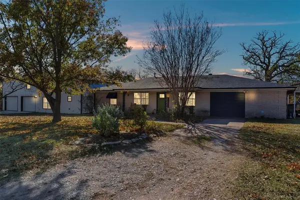 406 N Oak Lane, Tolar, TX 76476