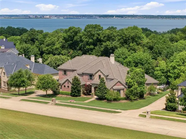 236 Summer Tanager Lane, Heath, TX 75032