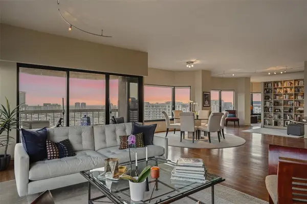 3030 Mckinney Avenue #1606, Dallas, TX 75204