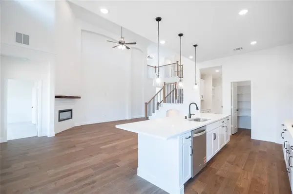 2225 Valencia Drive, Little Elm, TX 75068