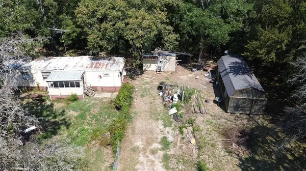 1952 Private Road 3836,  Quinlan,  TX 75474