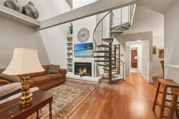 9319 Chimney Corner Lane, Dallas, TX 75243