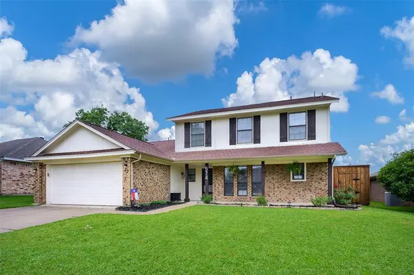 574 Calvert Court, Lewisville, TX 75067