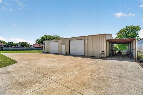 1408 W Cleburne Road, Crowley, TX 76036