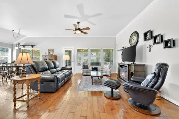 9605 Rosewood Drive, Denton, TX 76207