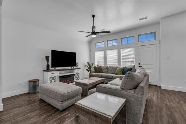 10804 Aurora Drive, Waco, TX 76708