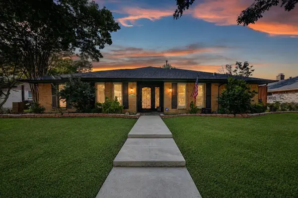 2709 Chadwick Drive, Plano, TX 75075