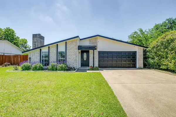 3113 Spring Grove Drive, Bedford, TX 76021
