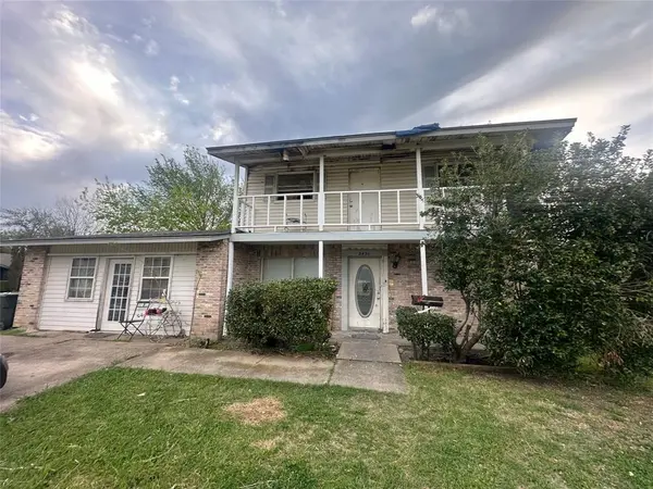 2430 Misty Lane, Carrollton, TX 75006