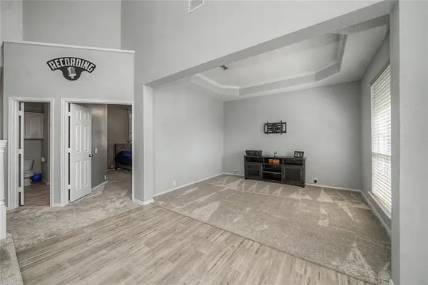 1808 Lacey Oak Lane, Keller, TX 76248