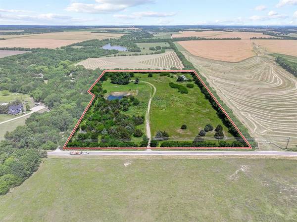 747 Vineyard Road, Gunter, TX 75058
