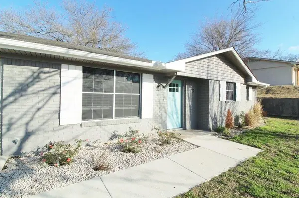 610 Overlook Drive, Midlothian, TX 76065