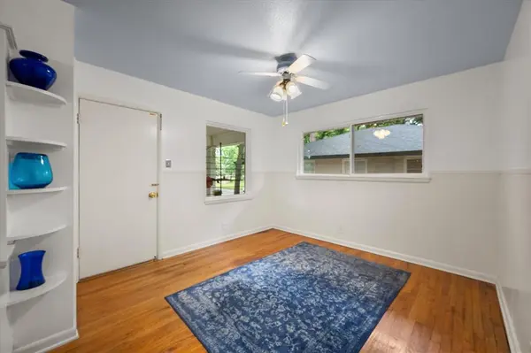 1209 W Lilly Lane, Arlington, TX 76013