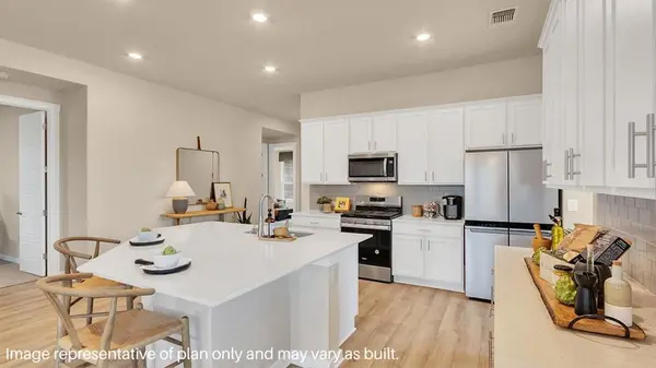 3670 Zenith Drive, Grand Prairie, TX 75052