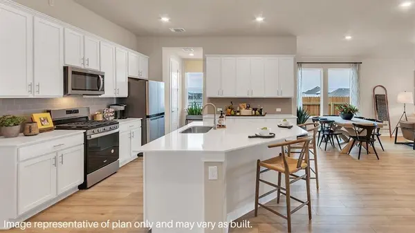 3670 Zenith Drive, Grand Prairie, TX 75052