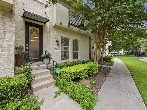 7333 Valley View Lane #305, Dallas, TX 75240