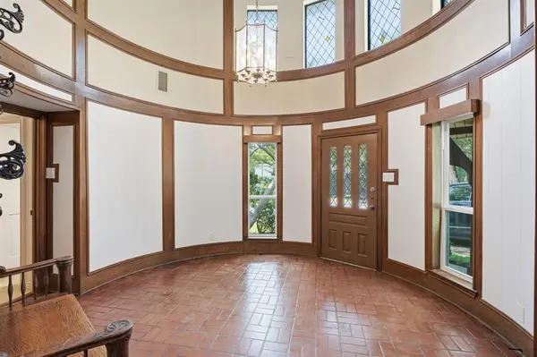 9435 Spring Hollow Drive, Dallas, TX 75243