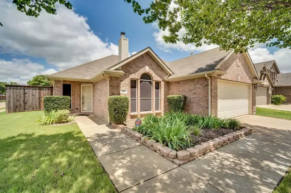201 Old Settlers Trail, Waxahachie, TX 75167