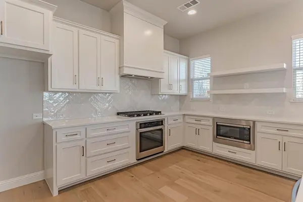 2140 Village Walk Place, Aledo, TX 76008