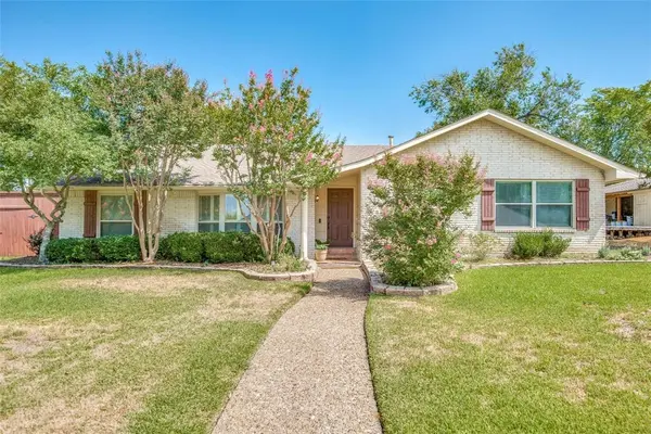 6607 Roundrock Road, Dallas, TX 75248