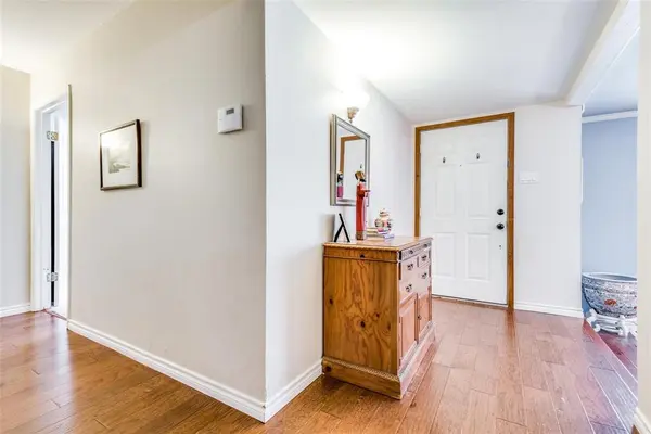 6607 Roundrock Road, Dallas, TX 75248