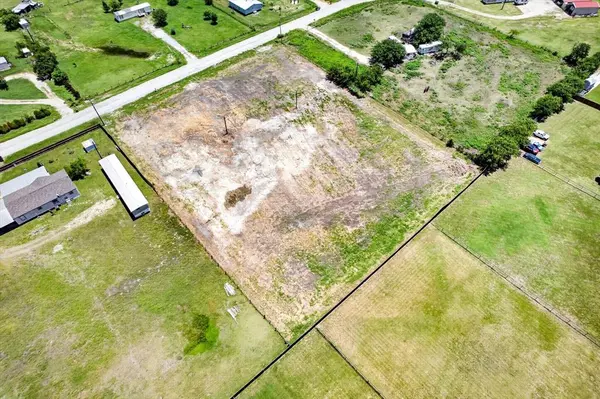 8572 Houston Road, Krum, TX 76266